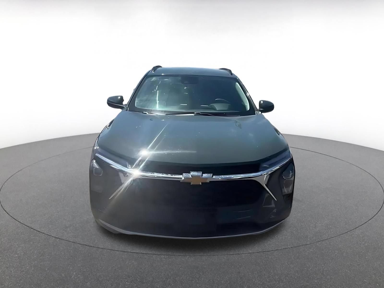 Thumbnail: 2025 Chevrolet Trax - 4