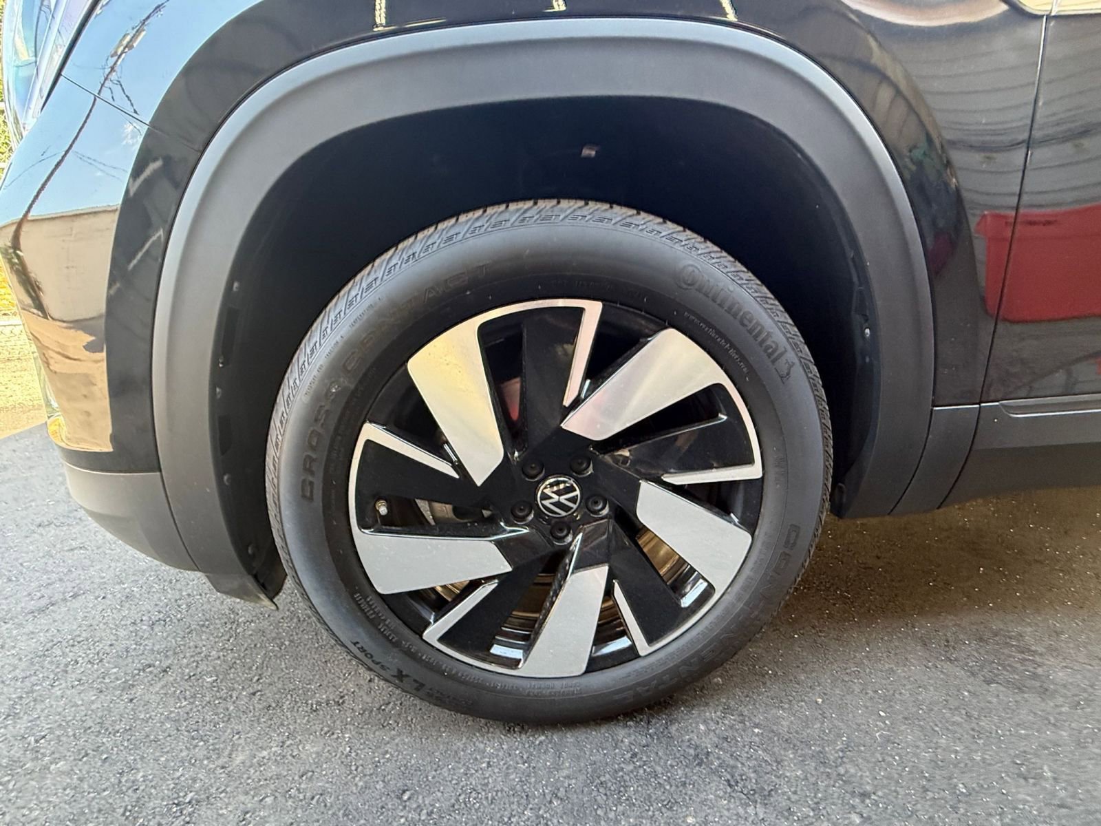 Thumbnail: 2025 Volkswagen Atlas - 30