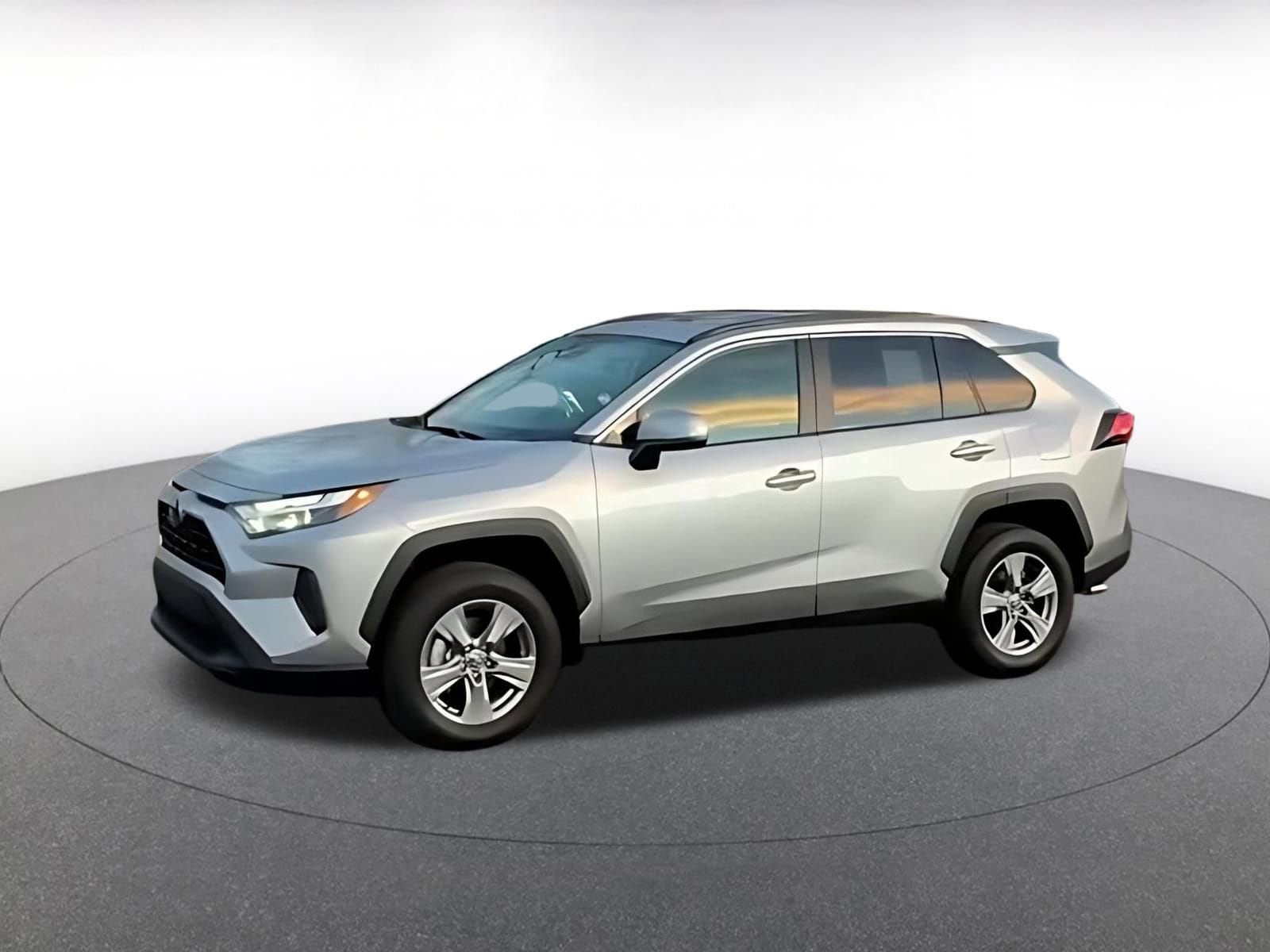 Thumbnail: 2025 Toyota RAV4 - 8