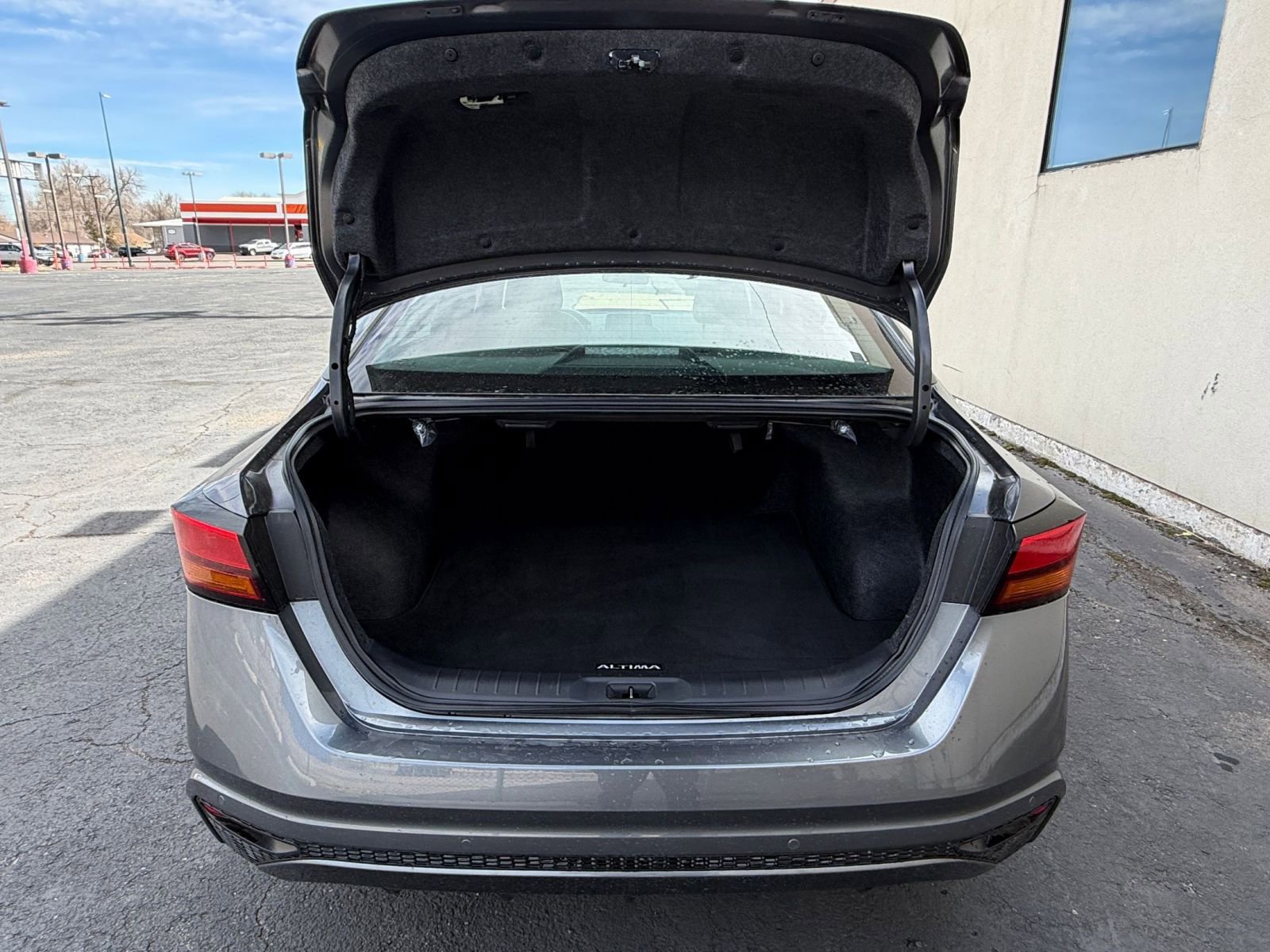 Thumbnail: 2025 Nissan Altima - 30