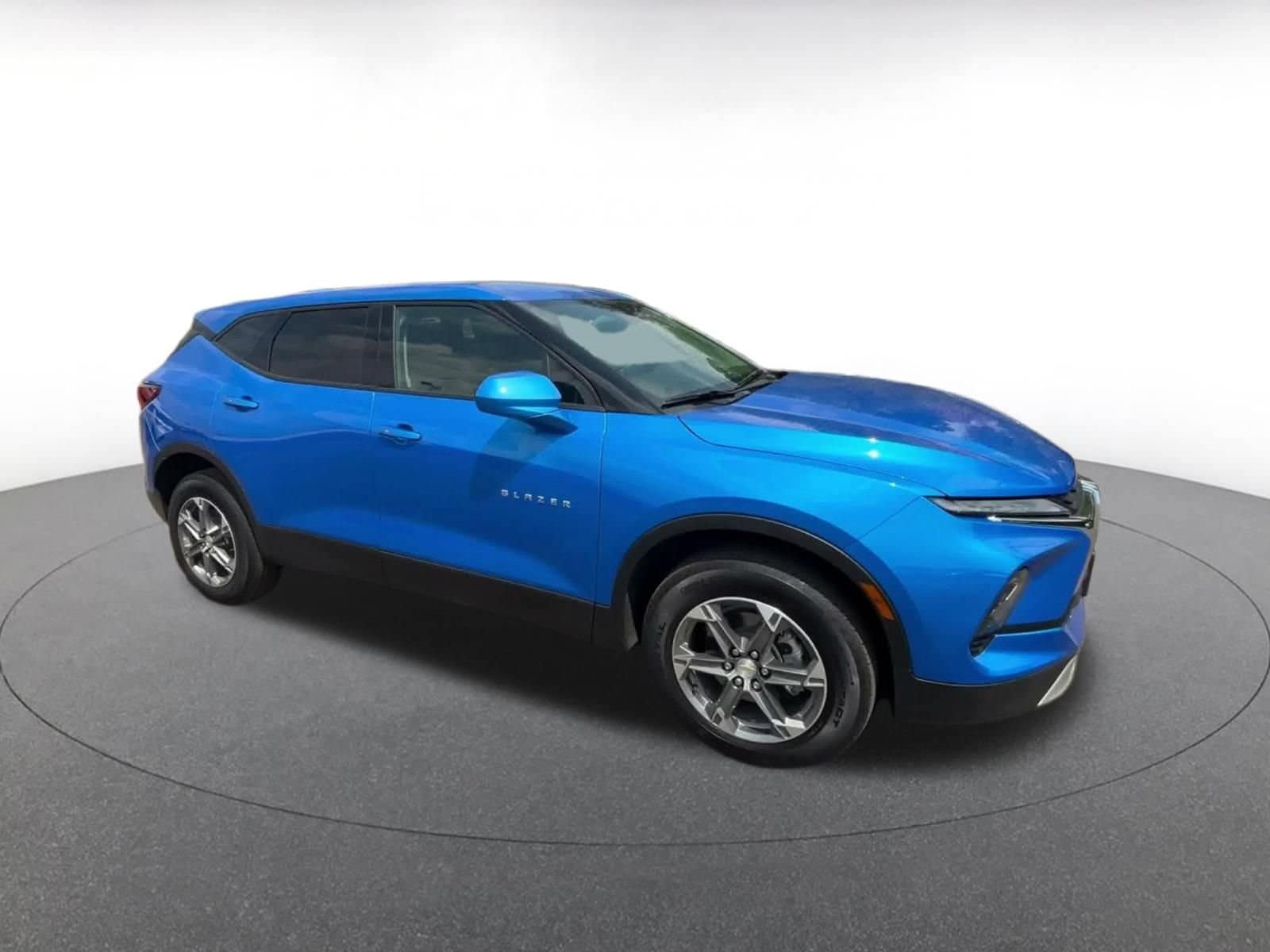 Thumbnail: 2026 Chevrolet Blazer - 2