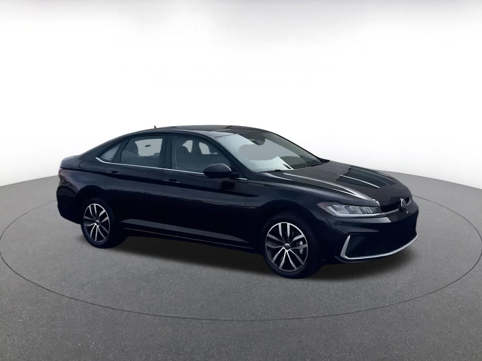 Thumbnail: 2025 Volkswagen Jetta - 2