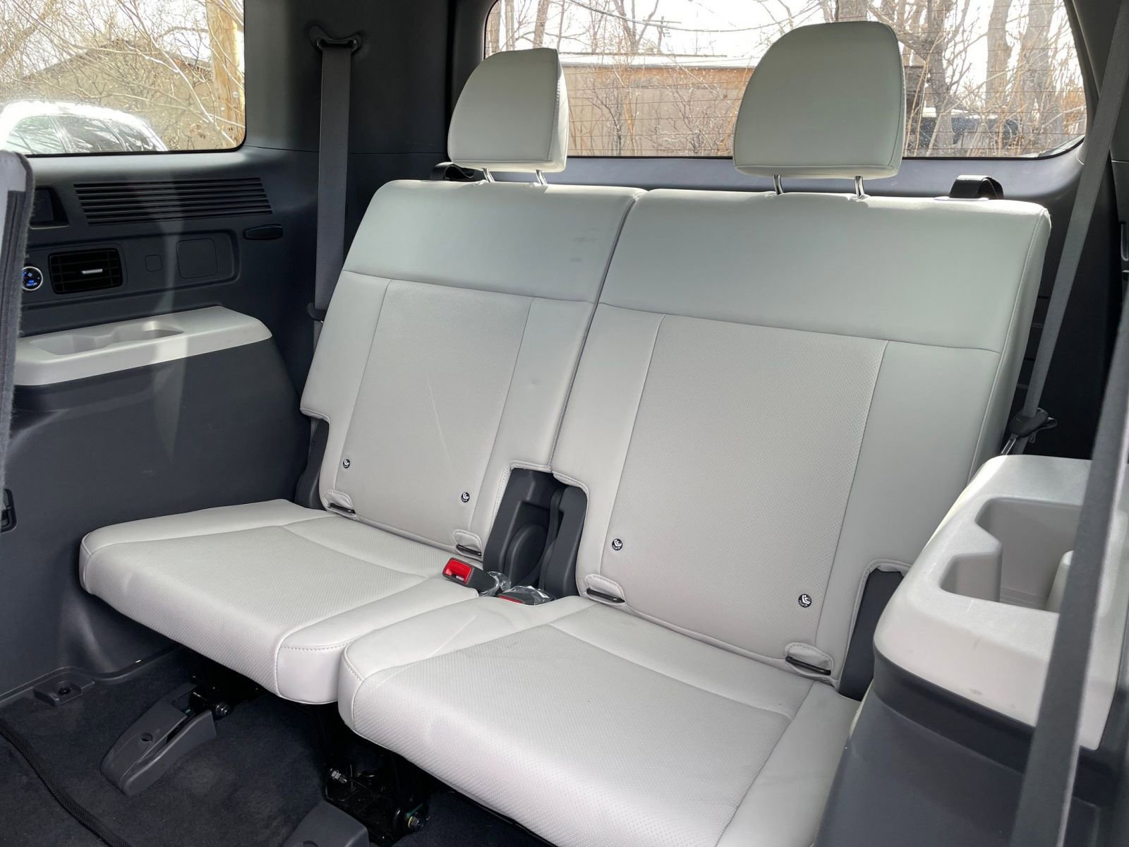 Thumbnail: 2025 Hyundai Santa Fe - 31