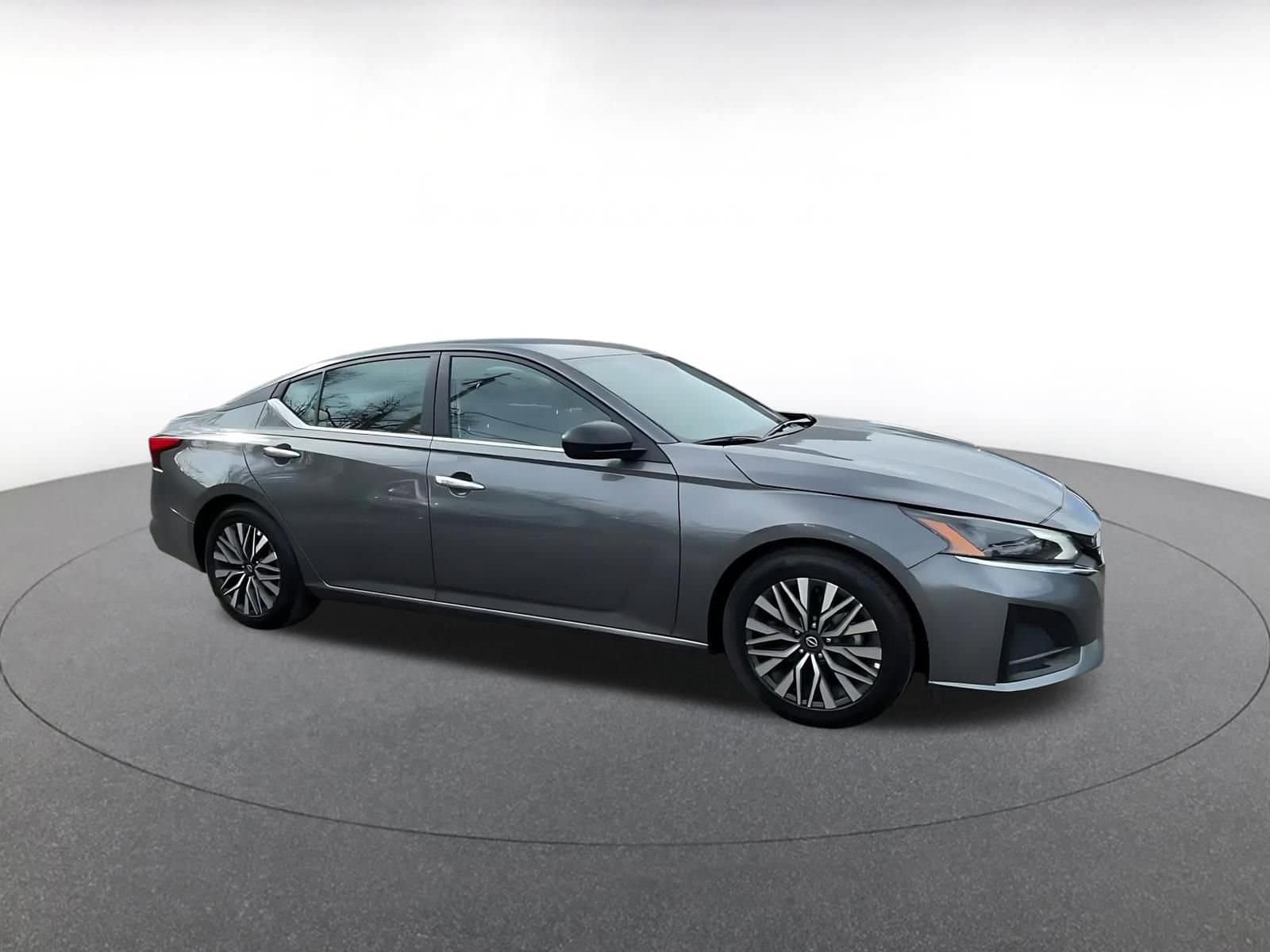 Thumbnail: 2025 Nissan Altima - 2