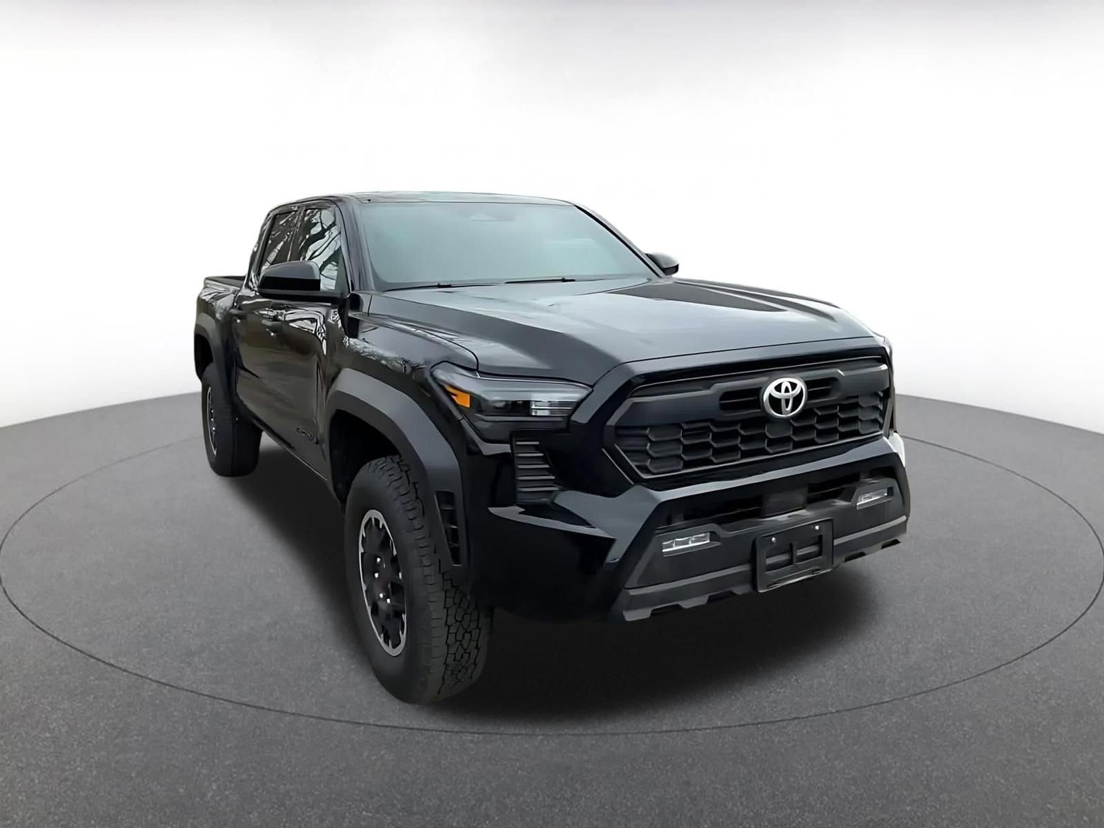 Thumbnail: 2025 Toyota Tacoma - 3