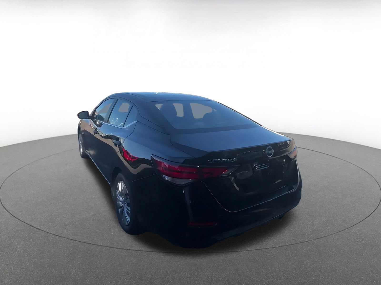 Thumbnail: 2025 Nissan Sentra - 10