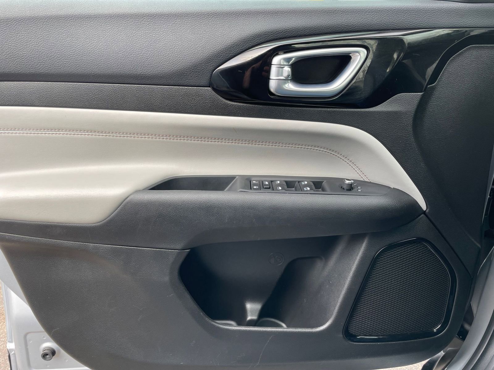 Thumbnail: 2025 Jeep Compass - 18