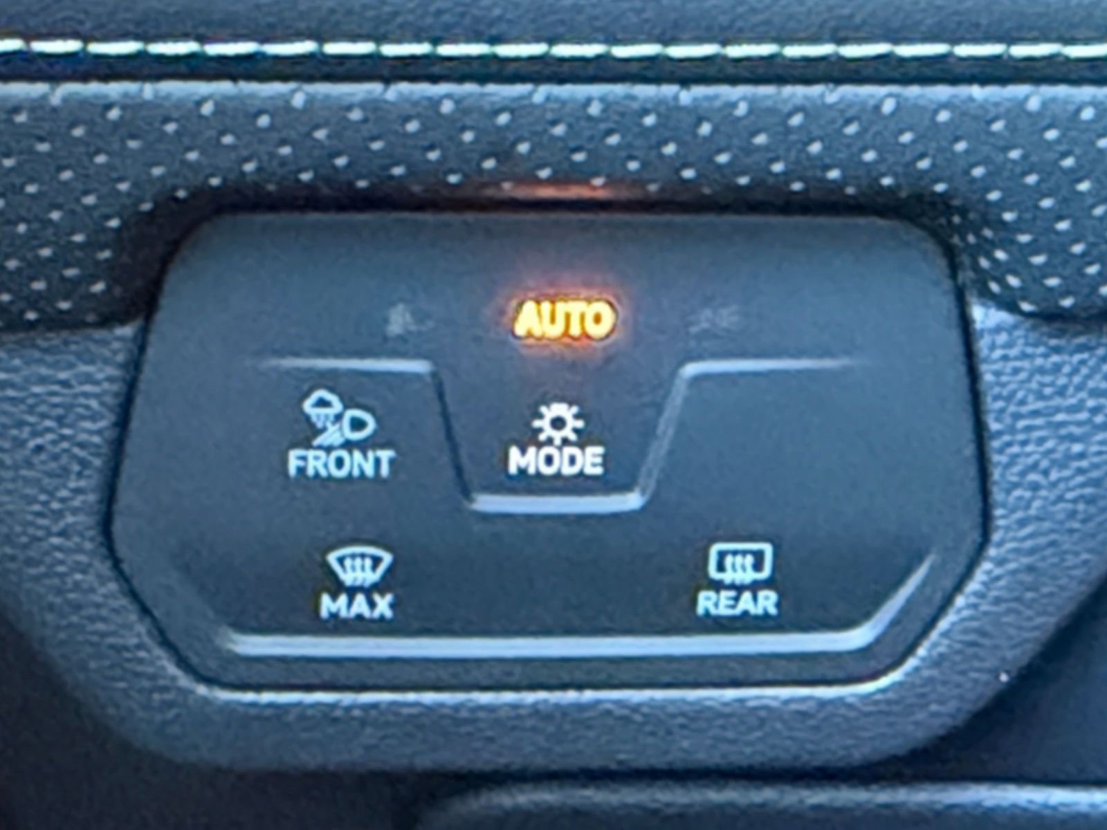 Thumbnail: 2025 Volkswagen Atlas - 35