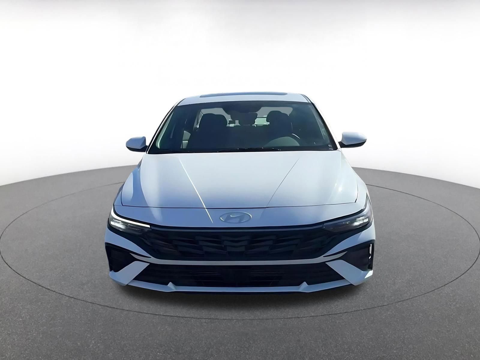 Thumbnail: 2025 Hyundai Elantra - 4