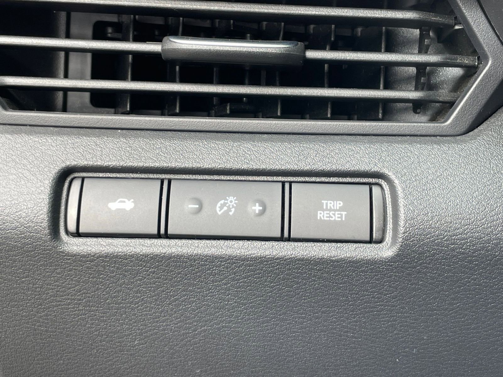 Thumbnail: 2025 Nissan Altima - 23