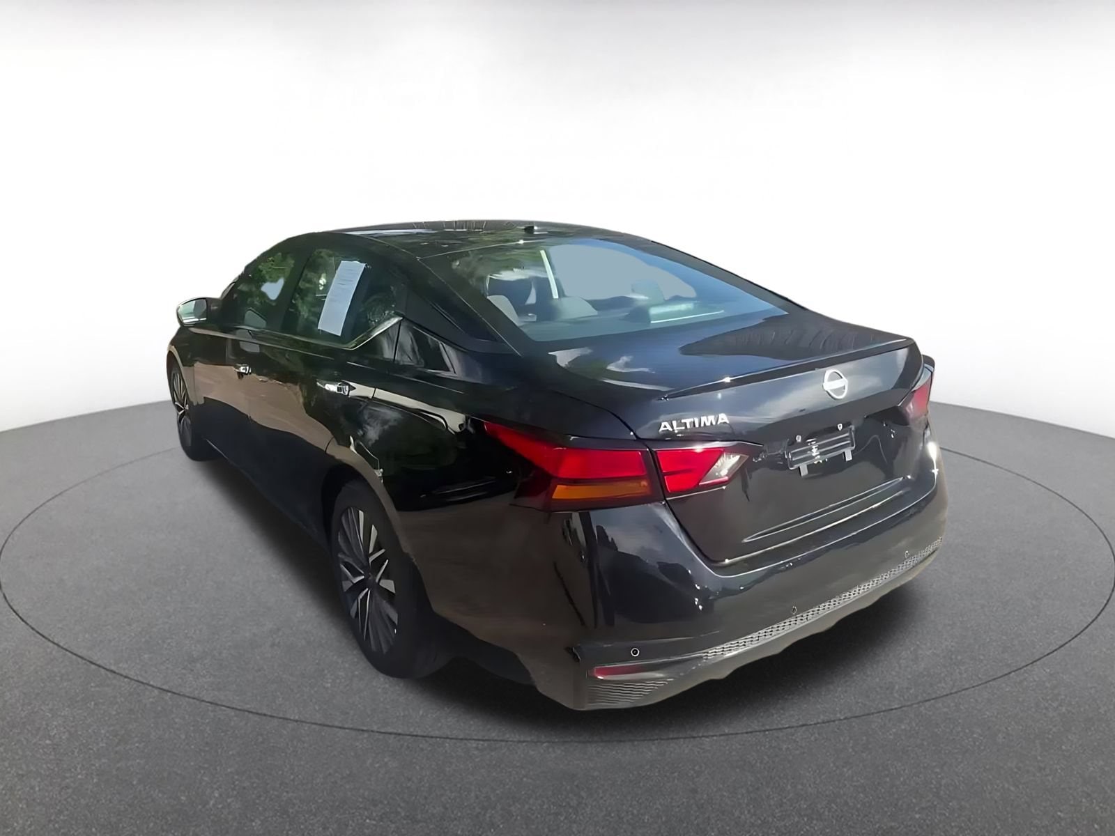 Thumbnail: 2025 Nissan Altima - 10