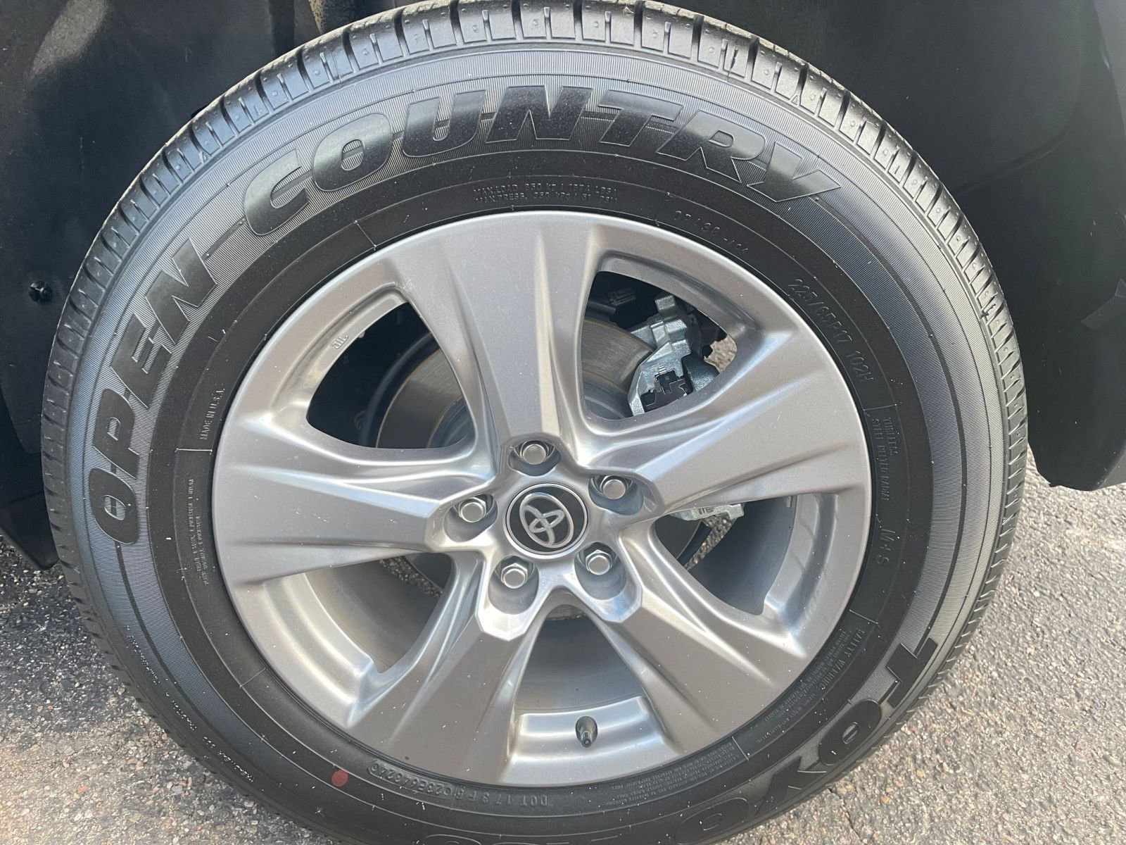 Thumbnail: 2025 Toyota RAV4 - 30