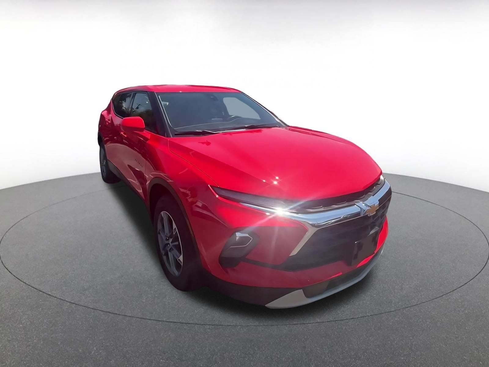 Thumbnail: 2026 Chevrolet Blazer - 3