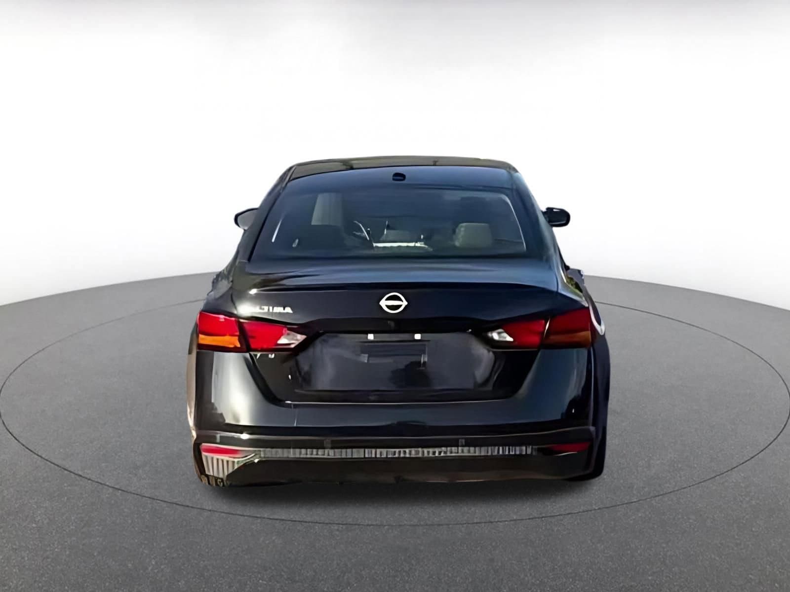 Thumbnail: 2025 Nissan Altima - 4