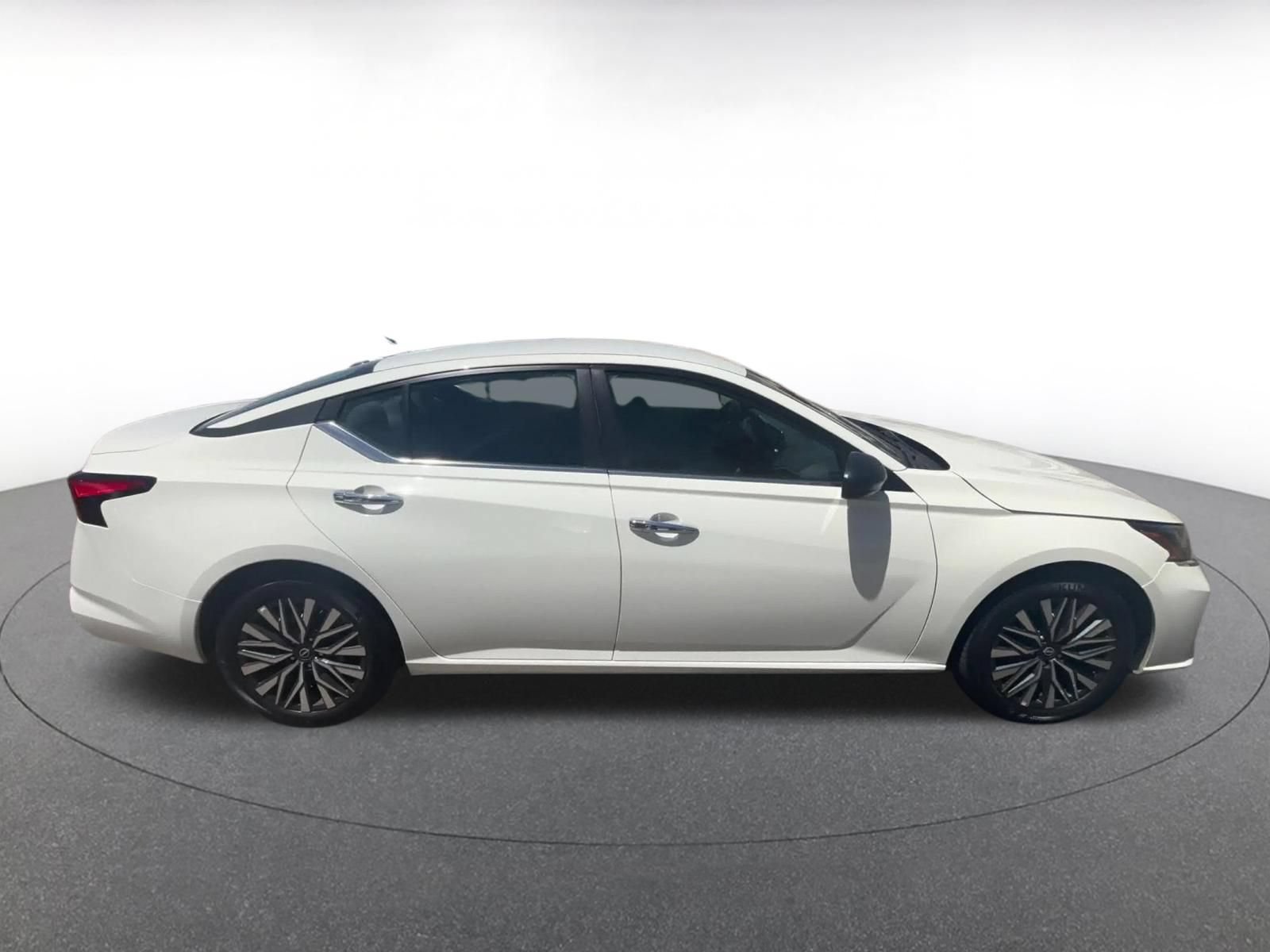 Thumbnail: 2025 Nissan Altima - 16