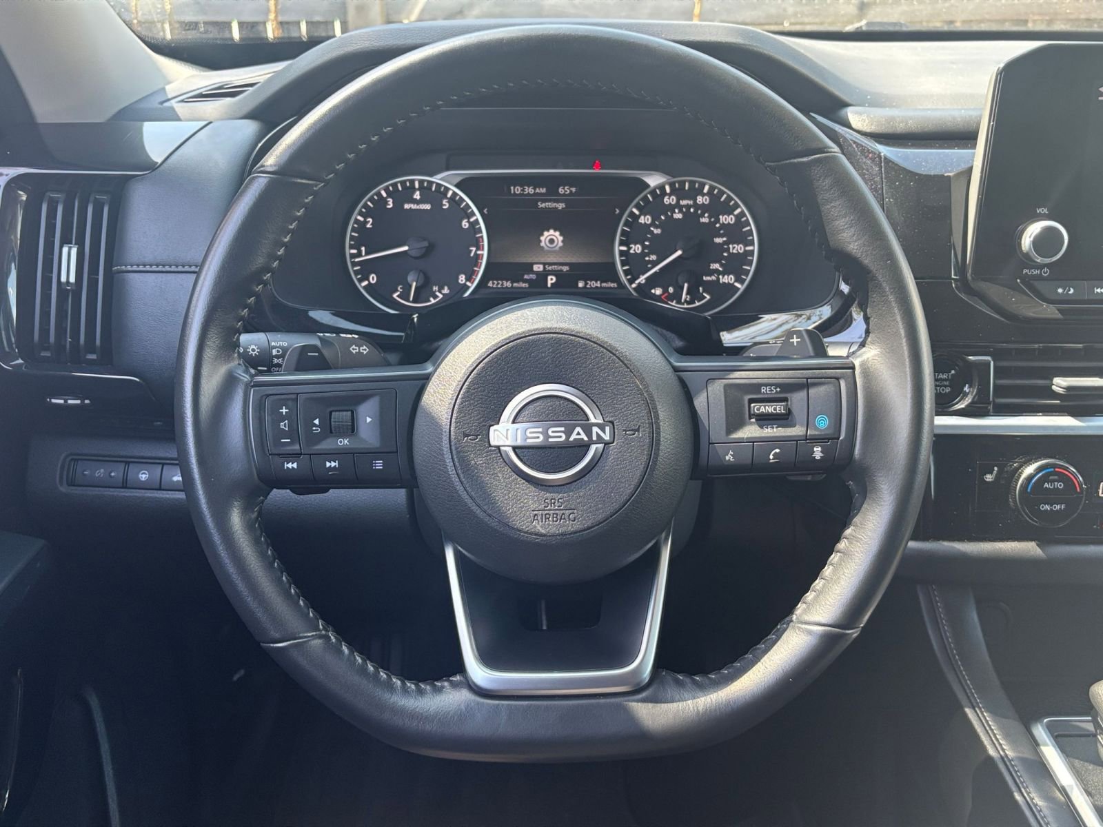 Thumbnail: 2025 Nissan Pathfinder - 25