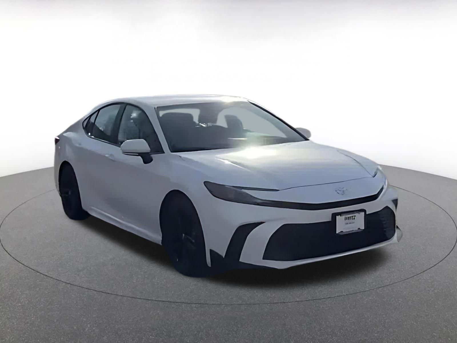 Thumbnail: 2025 Toyota Camry - 3