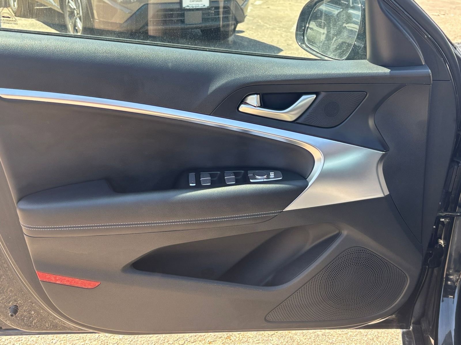 Thumbnail: 2025 Genesis G70 - 18