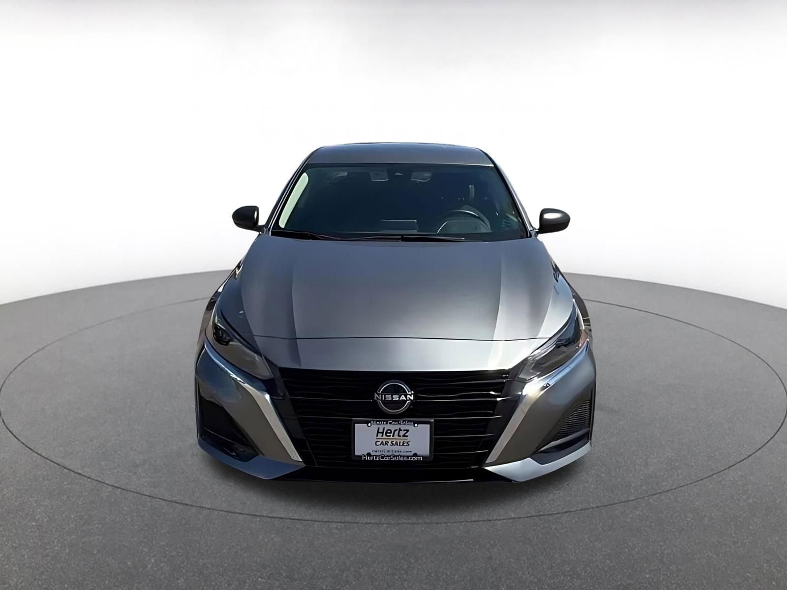 Thumbnail: 2025 Nissan Altima - 4