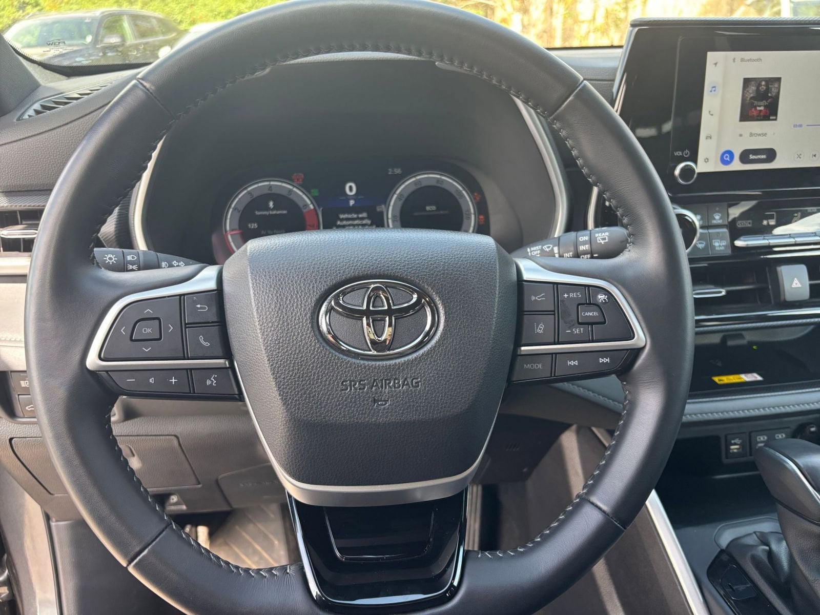 Thumbnail: 2025 Toyota Highlander - 25