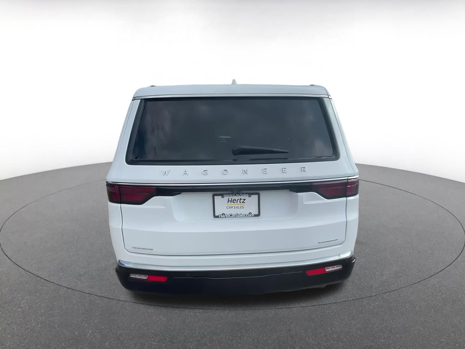 Thumbnail: 2023 Jeep Wagoneer - 12