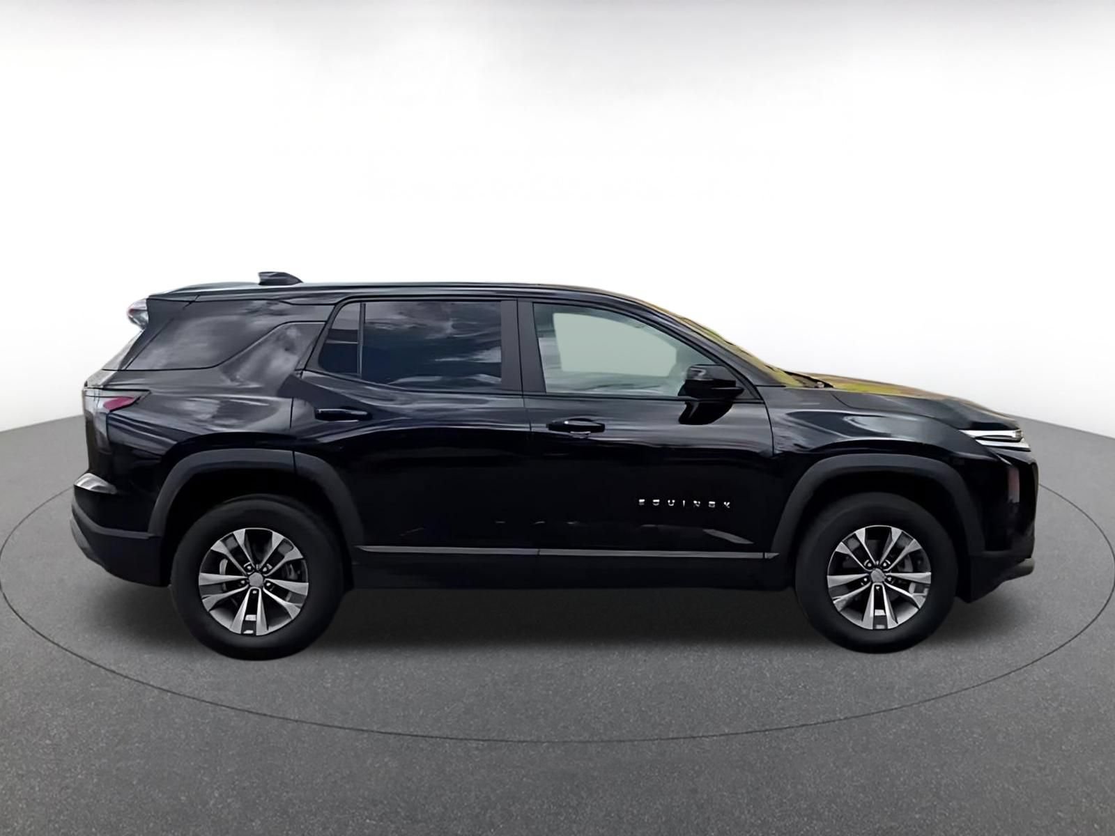 Thumbnail: 2025 Chevrolet Equinox - 11