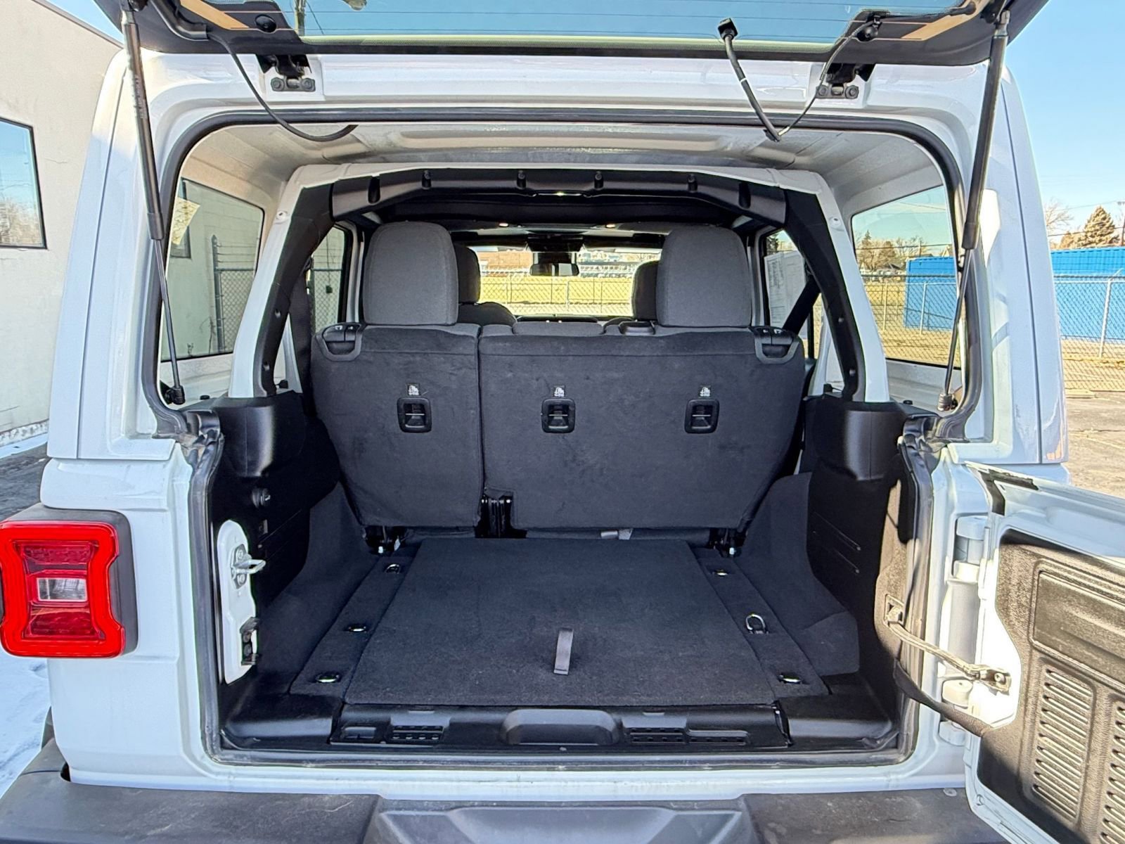 Thumbnail: 2025 Jeep Wrangler - 31