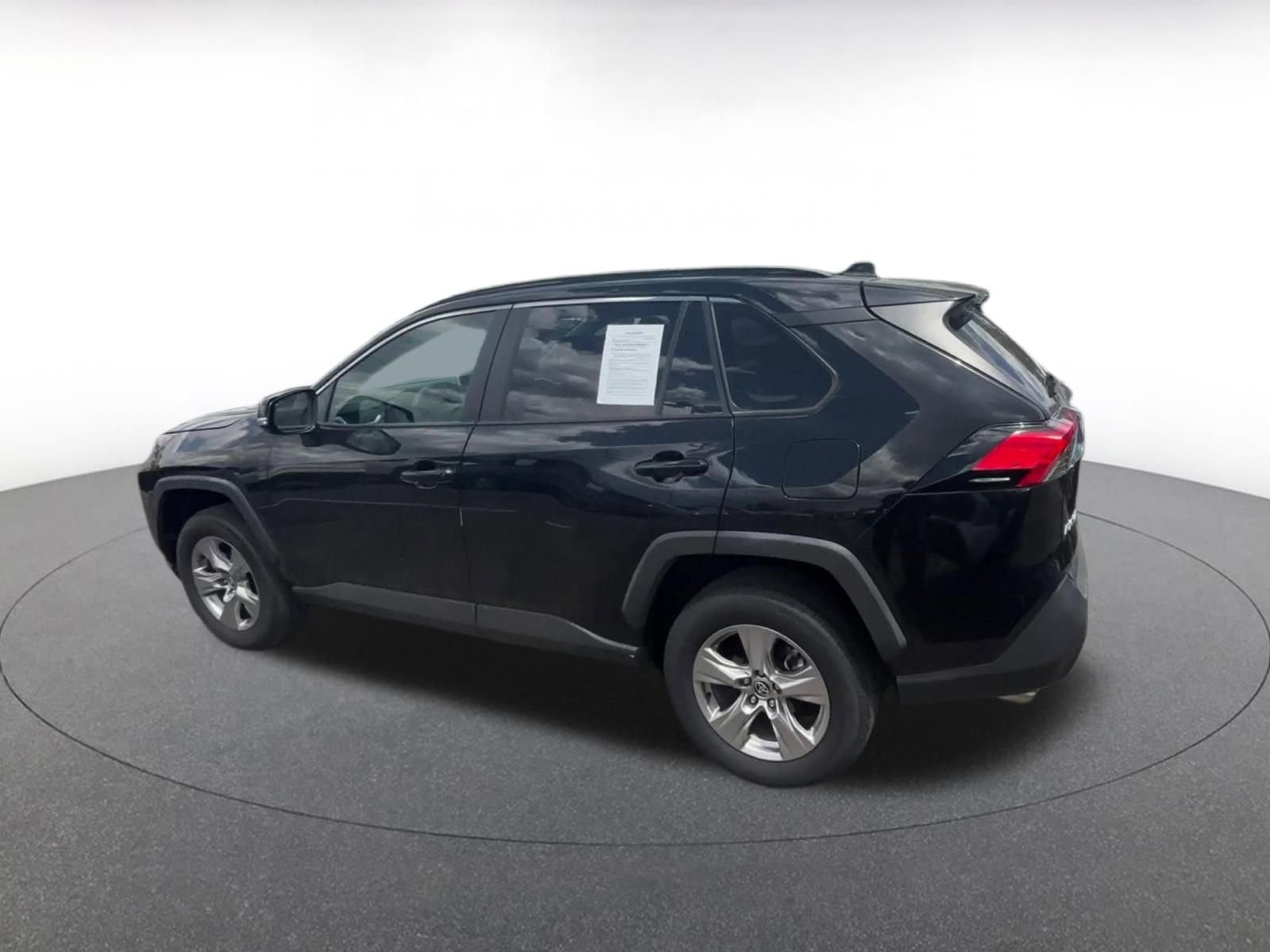Thumbnail: 2025 Toyota RAV4 - 10