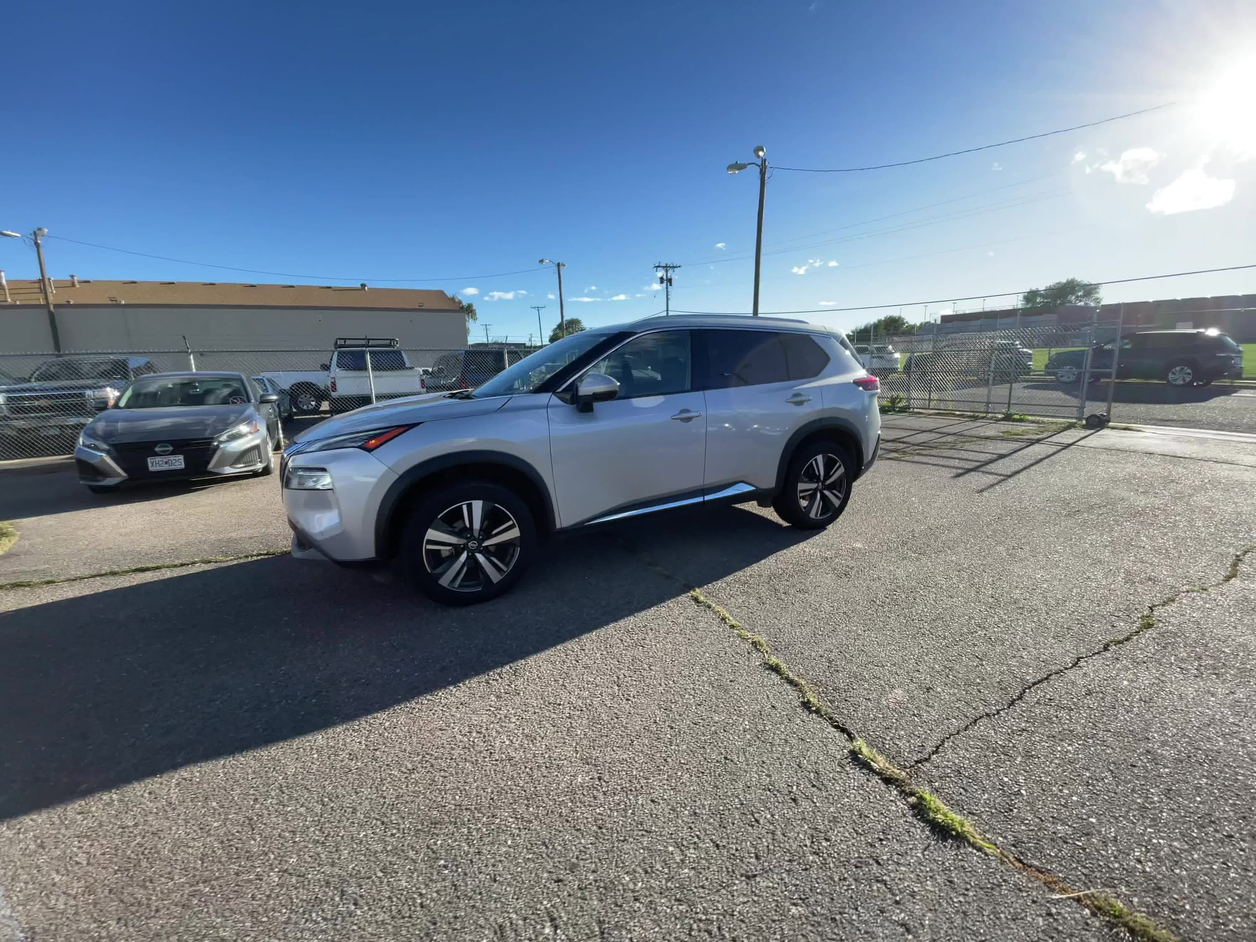 2021 Nissan Rogue SL 11