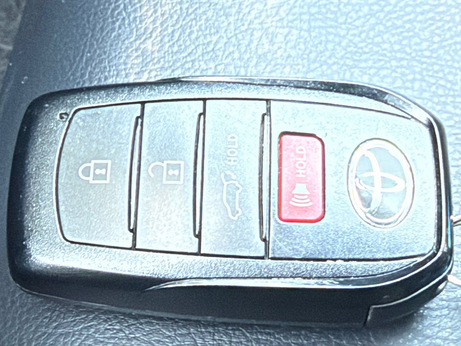 Thumbnail: 2025 Toyota Highlander - 21