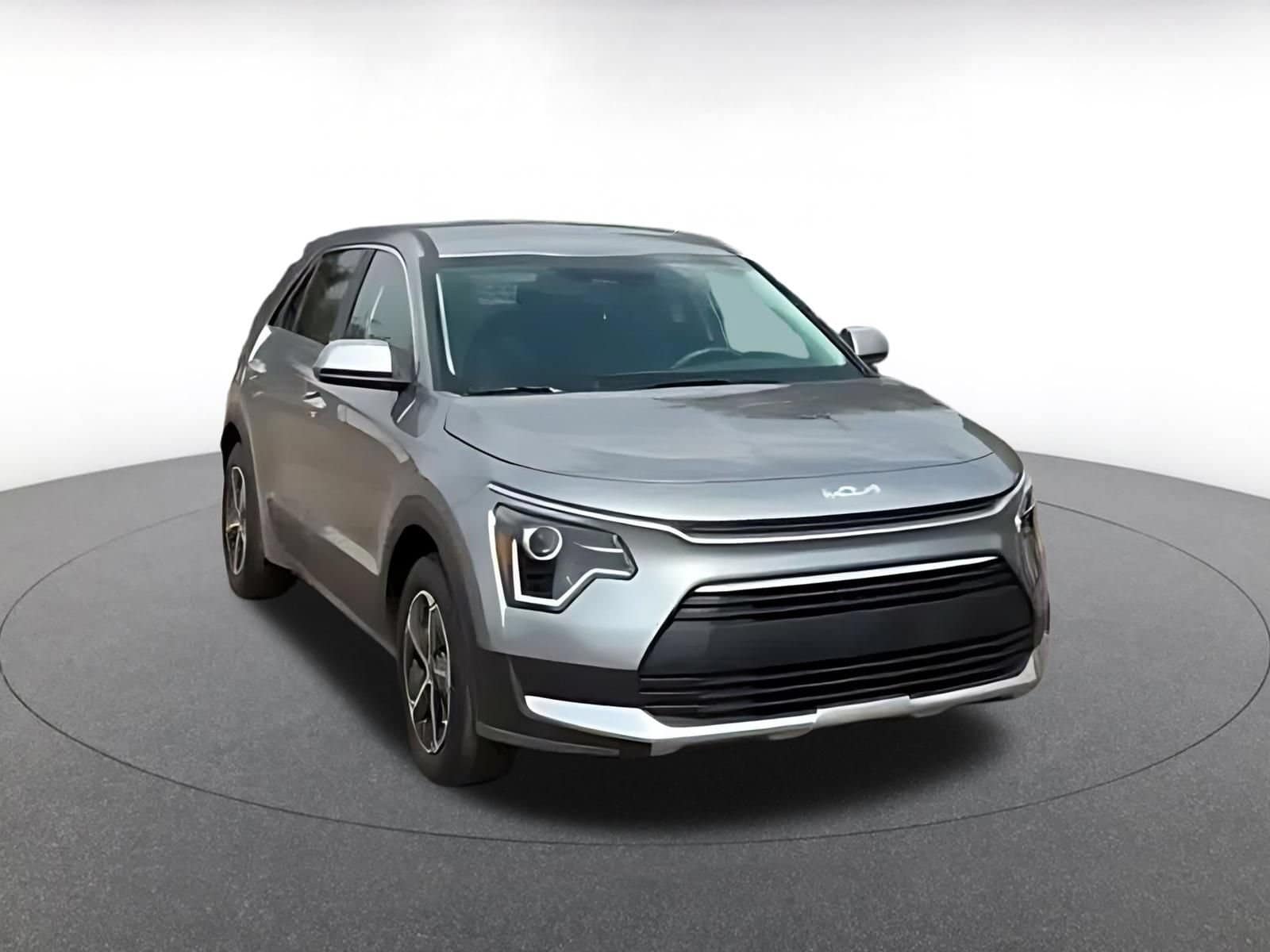 Thumbnail: 2026 Kia Niro - 3