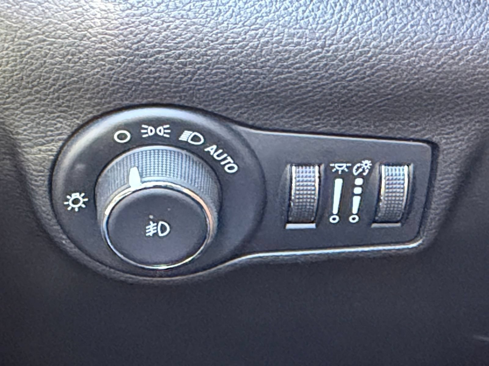 Thumbnail: 2025 Jeep Compass - 34