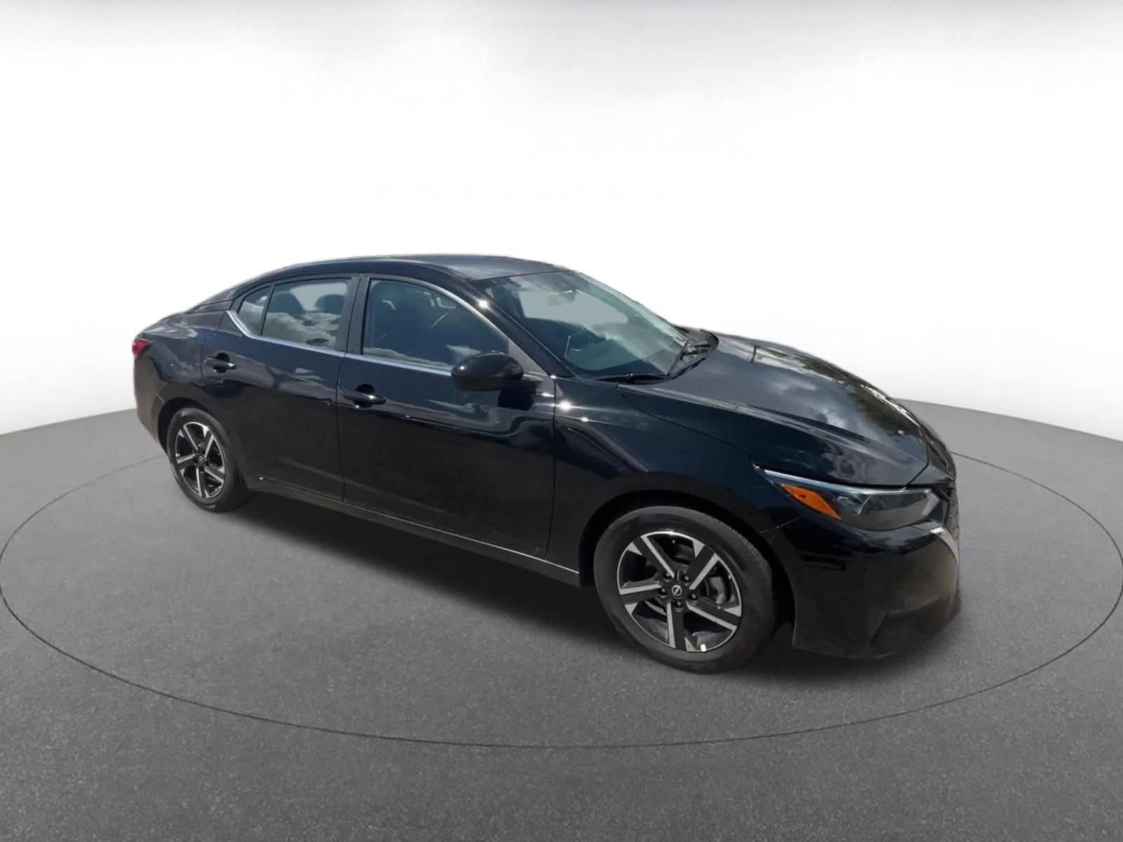 Thumbnail: 2025 Nissan Sentra - 2