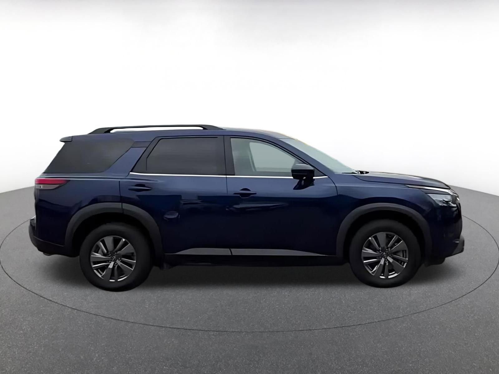 Thumbnail: 2025 Nissan Pathfinder - 8