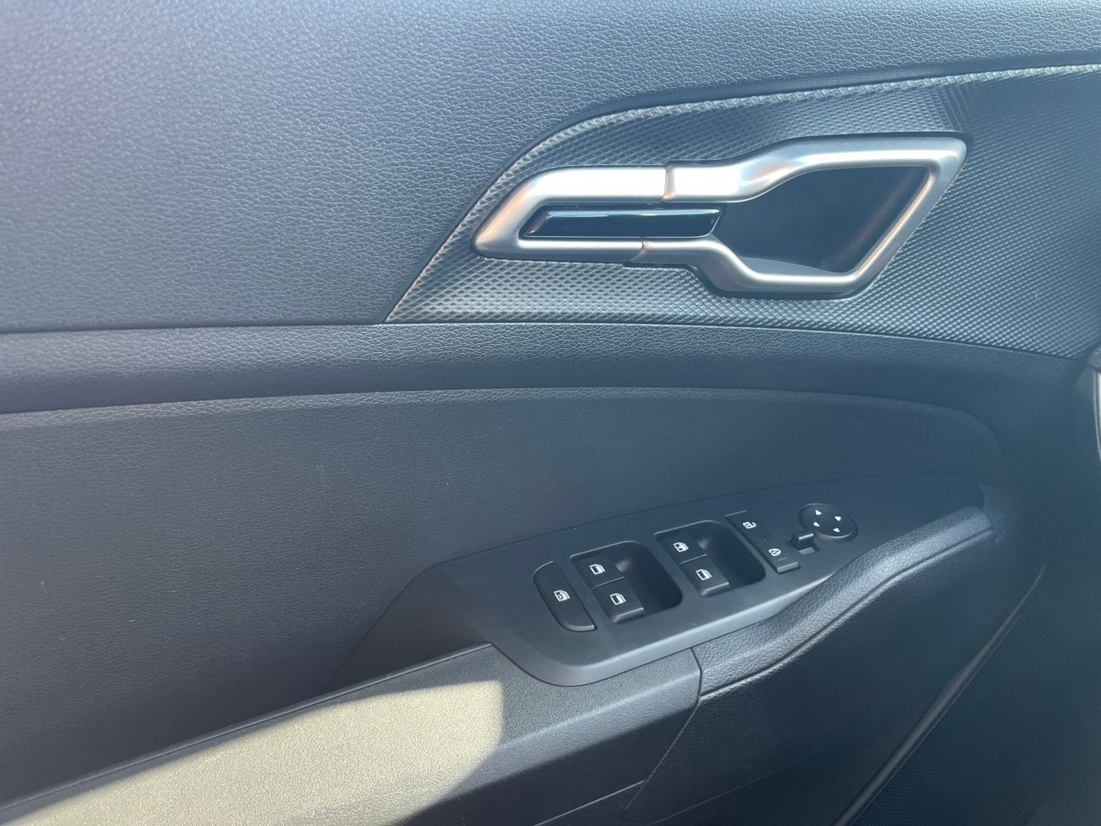 Thumbnail: 2024 Kia Sportage - 20