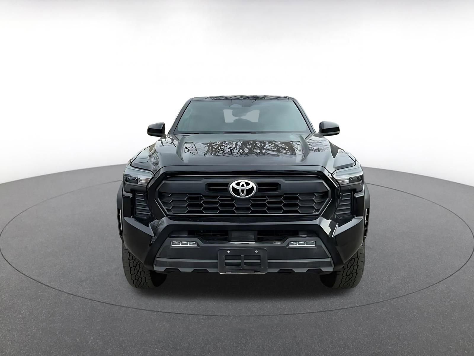 Thumbnail: 2025 Toyota Tacoma - 4