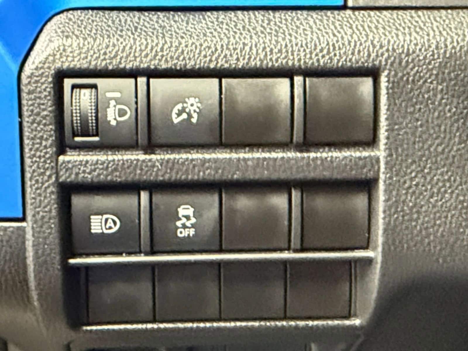 Thumbnail: 2025 Toyota Tacoma - 32