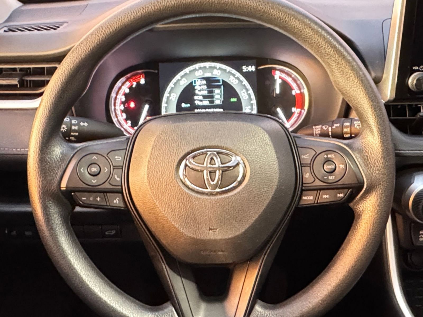 Thumbnail: 2025 Toyota RAV4 - 25