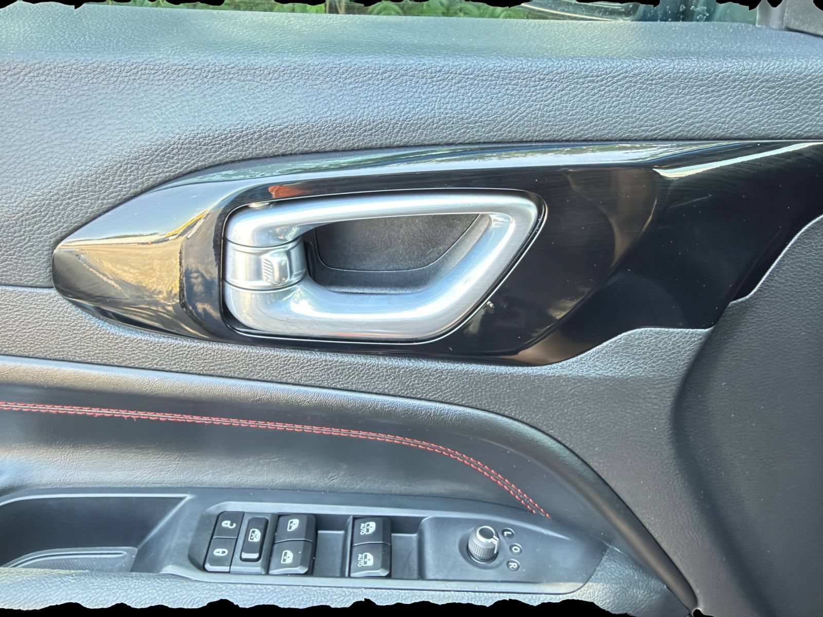 Thumbnail: 2025 Jeep Compass - 18
