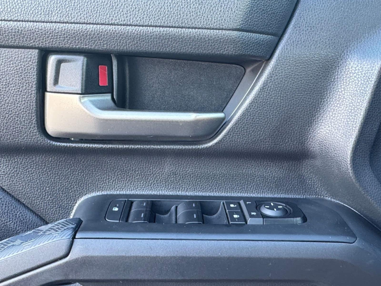 Thumbnail: 2025 Toyota Tacoma - 20