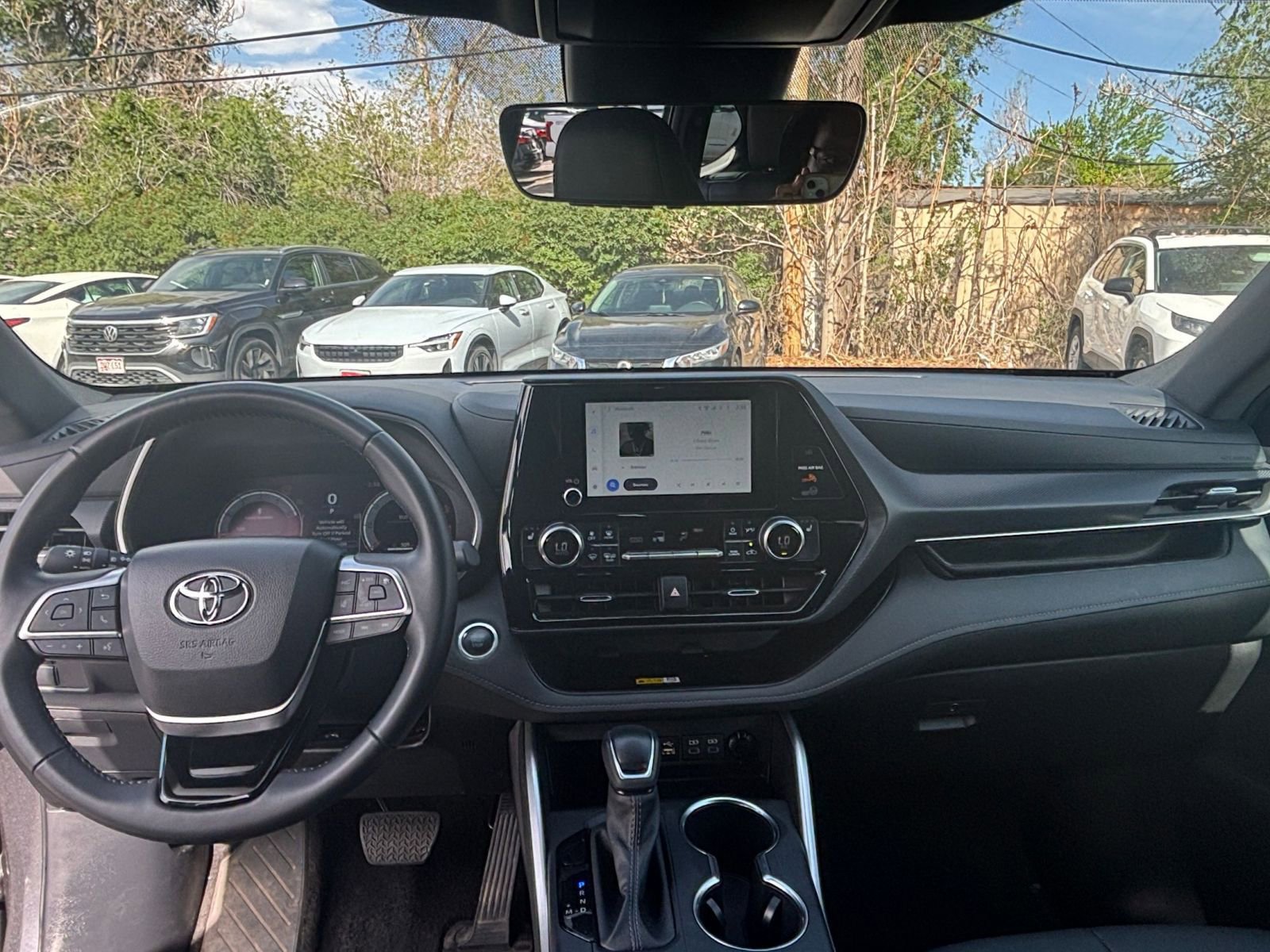 Thumbnail: 2025 Toyota Highlander - 33
