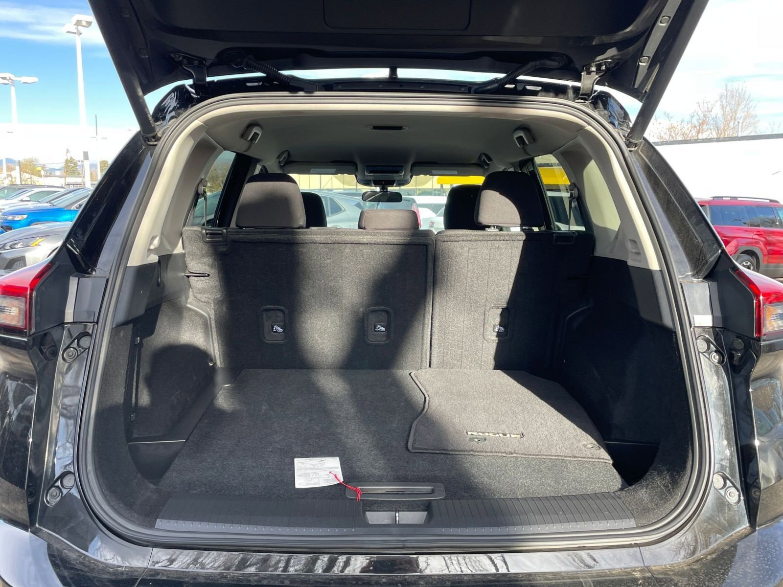 Thumbnail: 2025 Nissan Rogue - 33