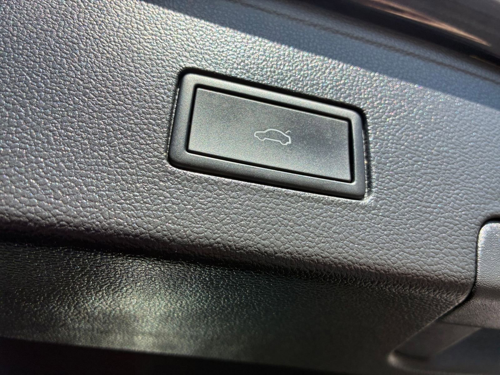 Thumbnail: 2025 Volkswagen Atlas - 21