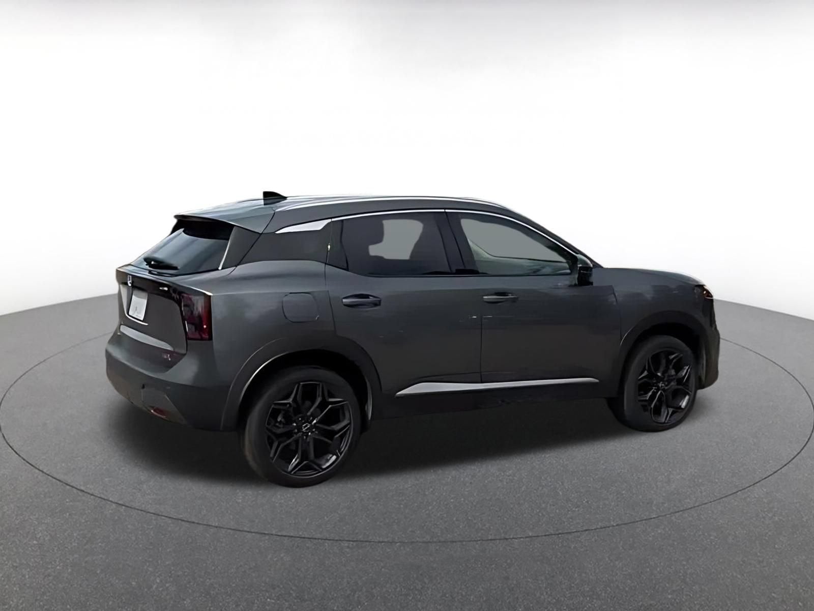 Thumbnail: 2026 Nissan Kicks - 10