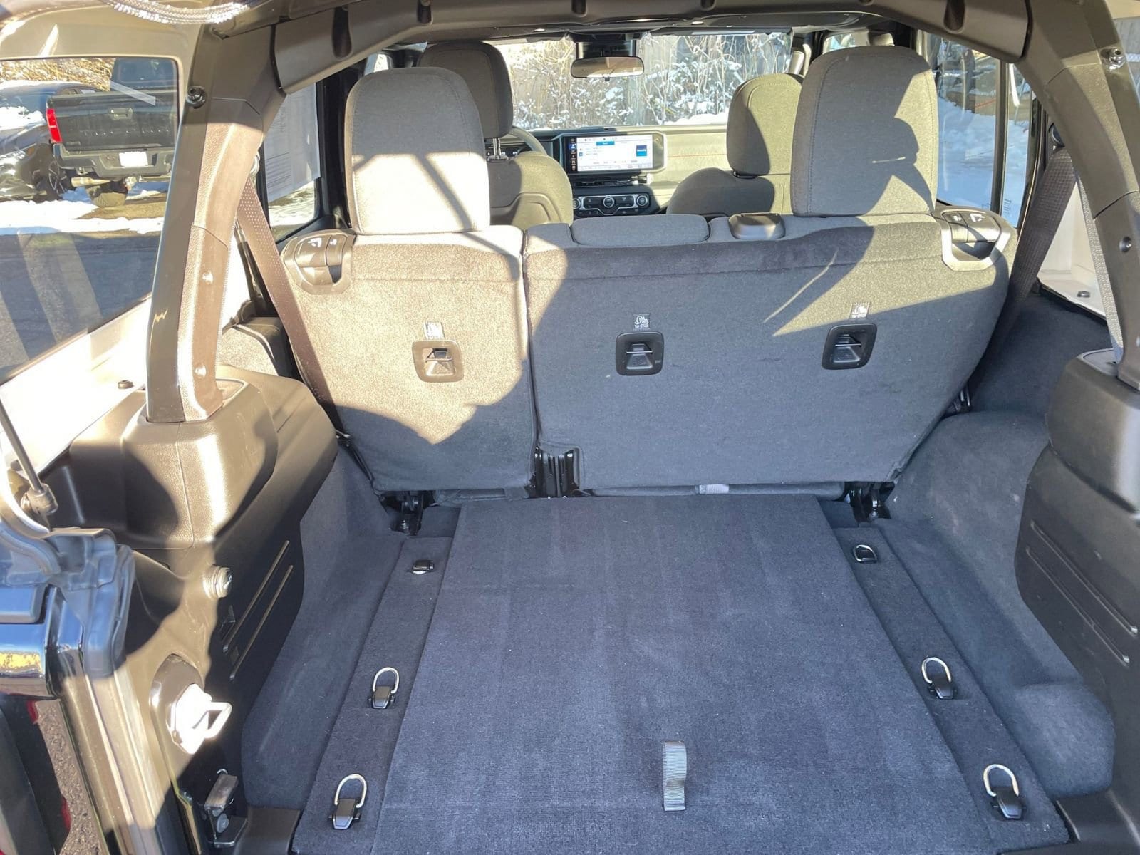 Thumbnail: 2025 Jeep Wrangler - 31