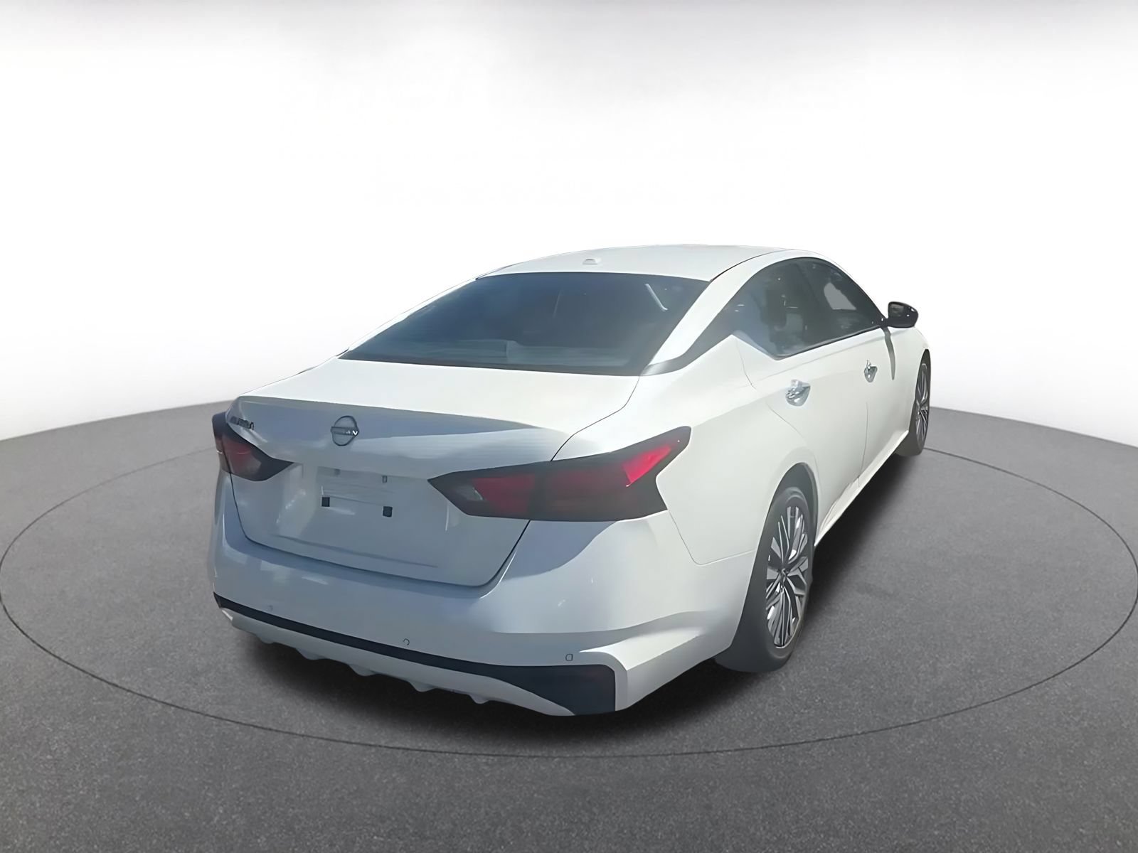 Thumbnail: 2025 Nissan Altima - 15
