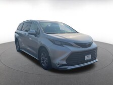 2024 Toyota Sienna XLE -
                  Denver, CO