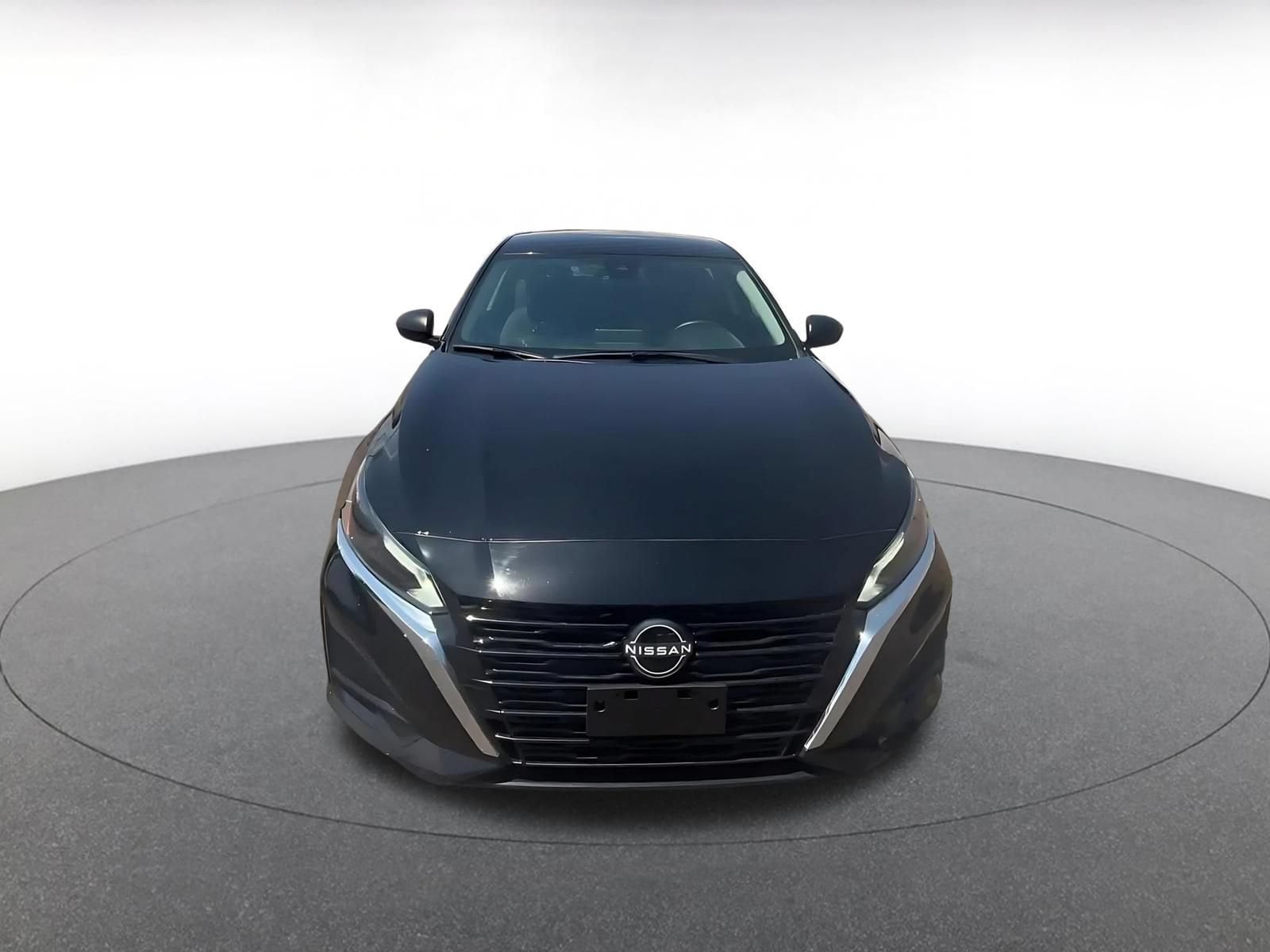 Thumbnail: 2025 Nissan Altima - 4