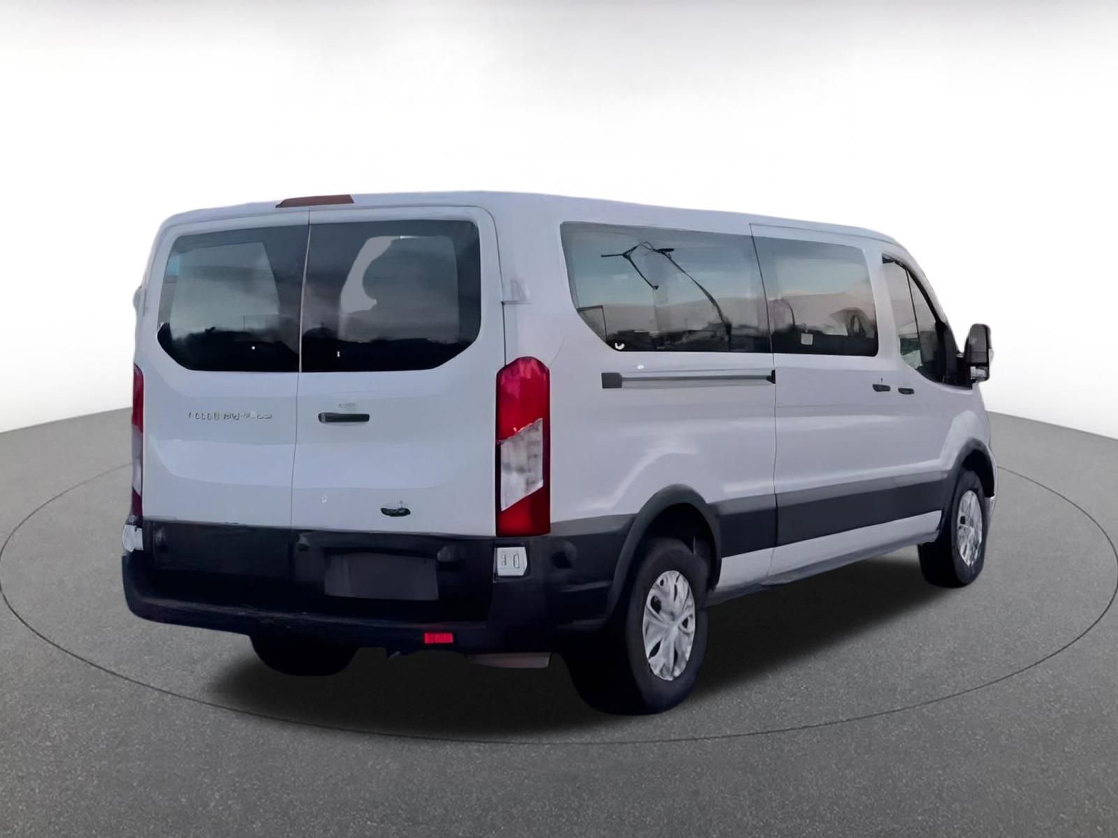 Thumbnail: 2024 Ford Econoline - 11