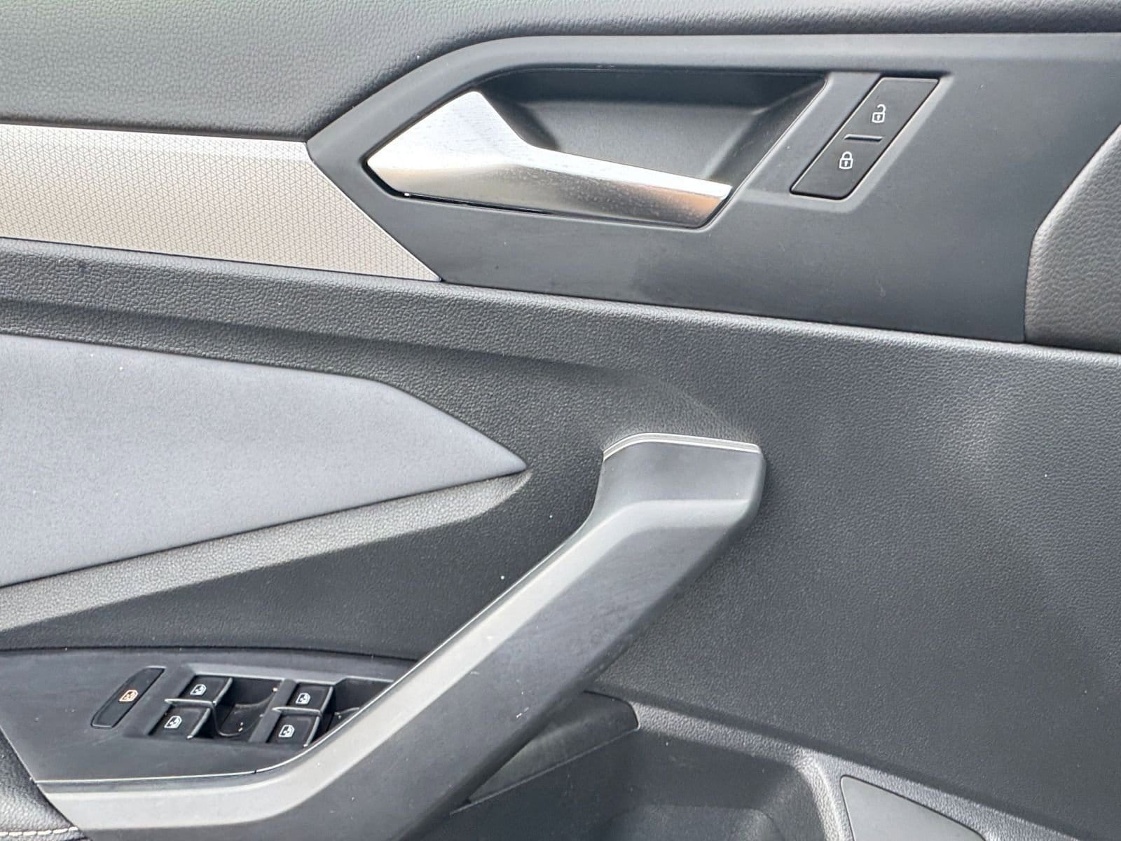 Thumbnail: 2025 Volkswagen Jetta - 20